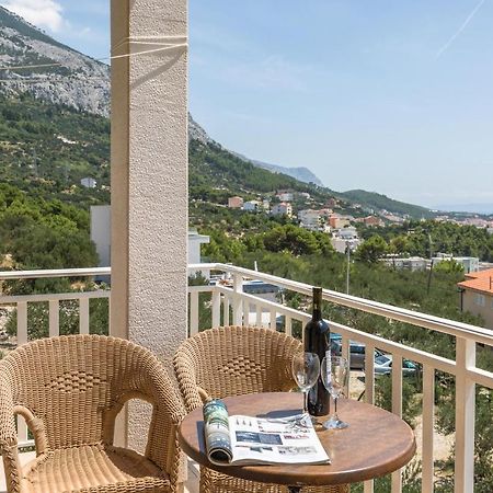 Cozy Apartment In Makarska With Kitchen Eksteriør billede